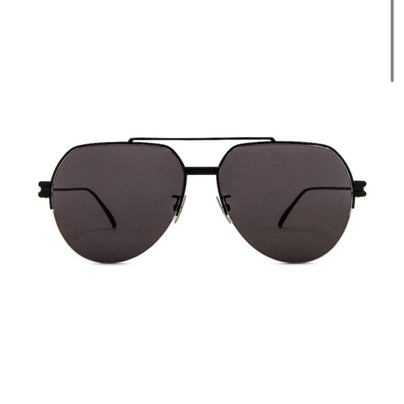 Bottega Veneta BV1046S 001 Metal Double Bridge Pilot Black & Grey Sunglasses - Picture 1 of 3